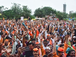 Maratha Reservation Protest Disrupts Cargo Movement Across Maharashtra Maratha Reservation Protest Disrupts Cargo Movement Across Maharashtra