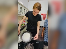 Viral: Polish Woman Tries Making Kerala-Style Appam The Traditional Way, Internet Applauds Viral: Polish Woman Tries Making Kerala-Style Appam The Traditional Way, Internet Applauds
