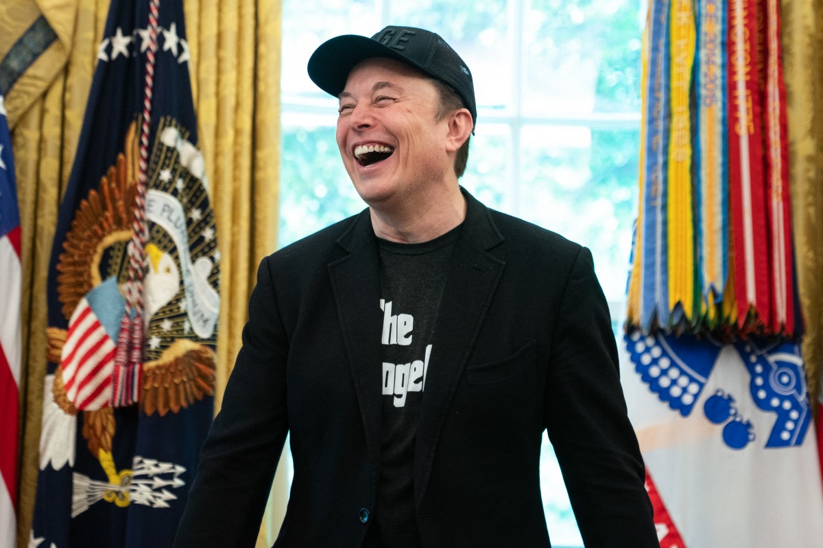 Tesla Offered Musk $1,000,000,000,000. He Still Made "Threats" To Quit