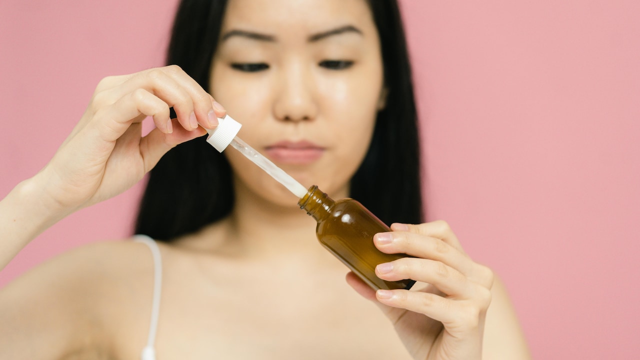 Get Derma Co skincare products on Myntra at discounted prices and combat different skin concerns