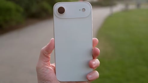 Apple लेकर आया अब तक का सबसे स्लिम iPhone Air, प्रीमियम डिजाइन और पावरफुल परफॉर्मेंस... सिर्फ इतनी है कीमत