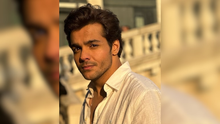 आशीष चंचलानी की डेब्यू सीरीज एकाकी ने बढ़ाई उत्सुकता, सामने आई बिहाइंड द सीन की एक्साइटिंग झलक
