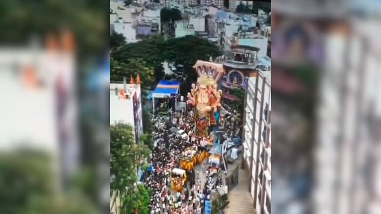 Telangana Chief Minister Inspects Ganesha Idols Immersion At Hyderabad Lake Telangana Chief Minister Inspects Ganesha Idols Immersion At Hyderabad Lake