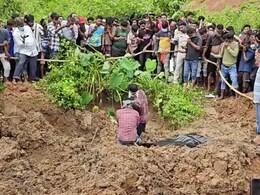 Drishyam part 2: 10 लाखांचे उधार, ड्यूटीवर निघाली पत्नी, जंगलात मिळाला मृतदेह Drishyam part 2: 10 लाखांचे उधार, ड्यूटीवर निघाली पत्नी, जंगलात मिळाला मृतदेह