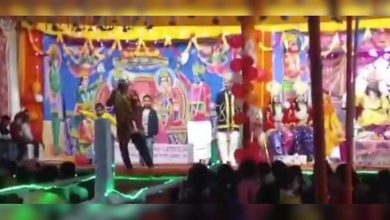पेपर चोरपुर का राजा... रामलीला के मंच से जब उठा पेपर लीक का मामला, देखिए फिर क्या हुआ