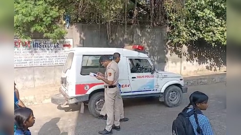 दिल्ली में छात्र की स्कूल के बाहर ही पीट-पीटकर हत्या, मंगलोपुरी की ये घटना आपको हैरान कर देगी