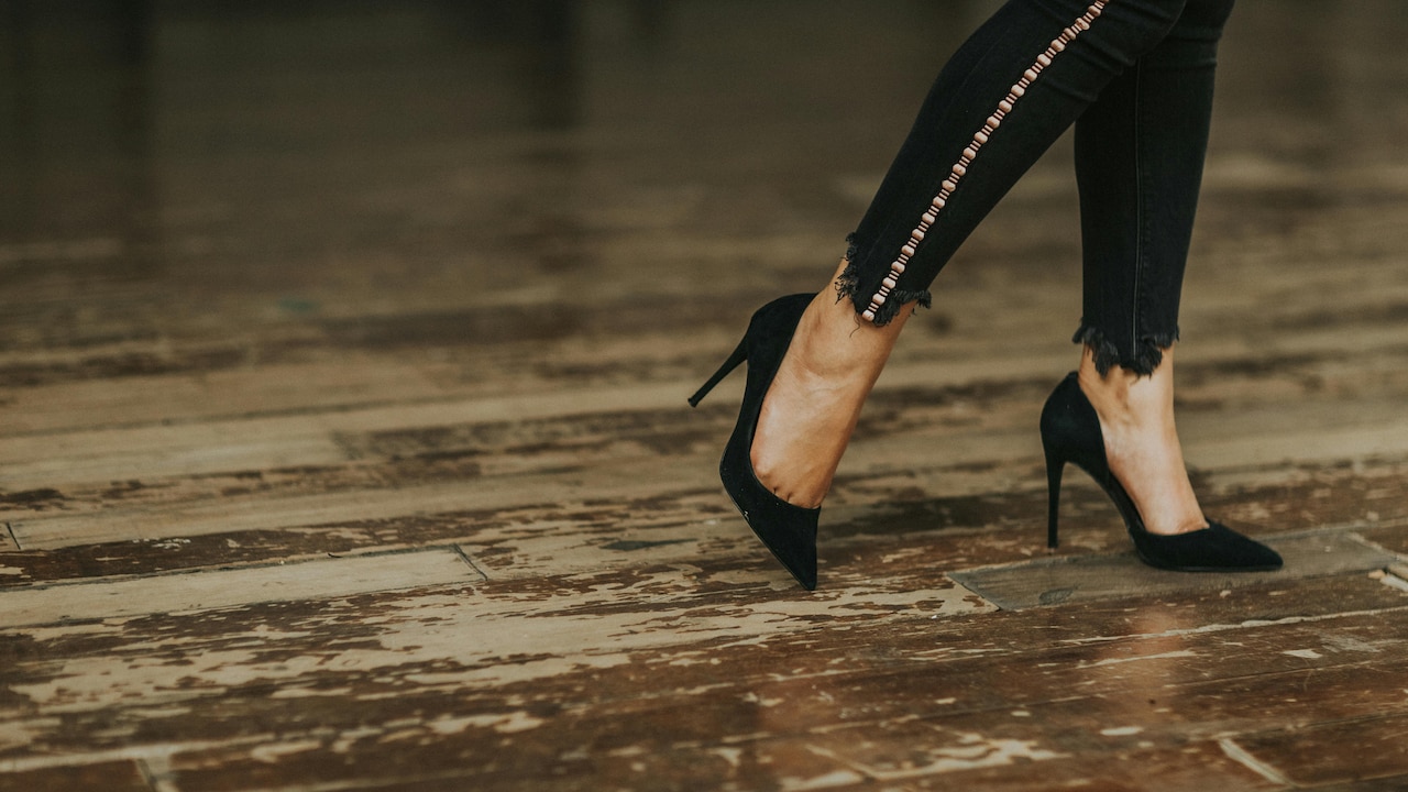 Autumn Winter Collection 2025: Grab heels, flats and more at a Minimum 40% Off