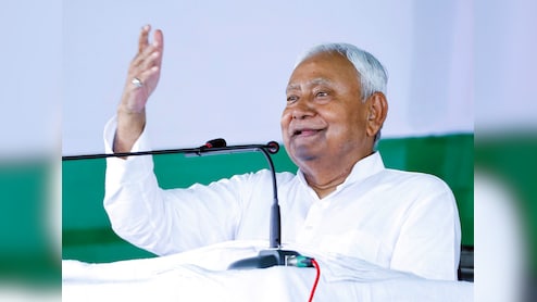 दे दना दन! CM नीतीश का एक और तोहफा, आंगनबाड़ी सेविका-सहायिकाओं का बढ़ा मानदेय, अब मिलेंगे इतने पैसे