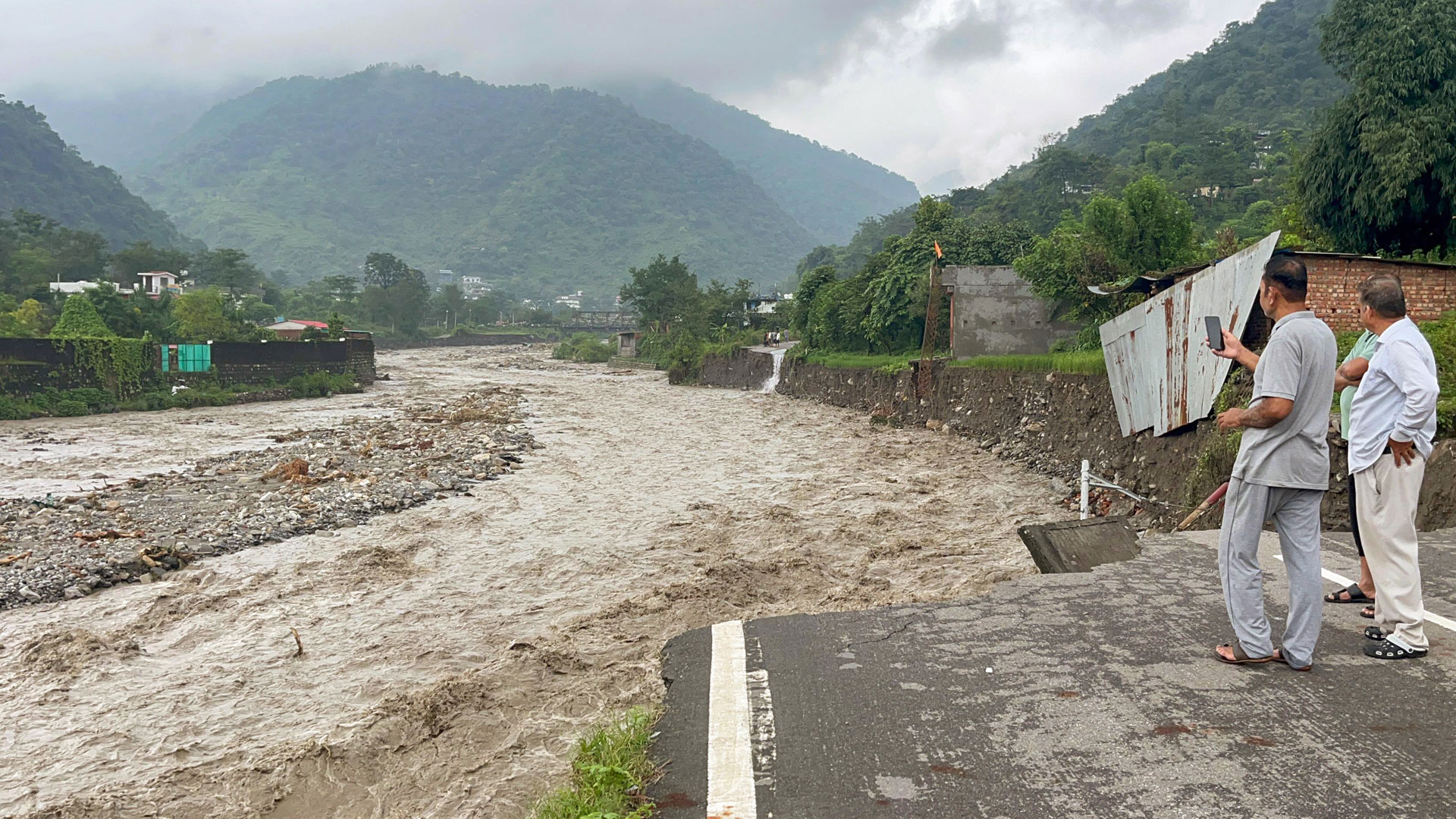 Cloudburst Hits Dehradun: 1 Dead, 3 Missing