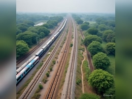 आजादी के 78 साल बाद भी रेल से महरूम शिवहर, ट्रेन पकड़ने के लिए जाना पड़ता है 60 किमी दूर आजादी के 78 साल बाद भी रेल से महरूम शिवहर, ट्रेन पकड़ने के लिए जाना पड़ता है 60 किमी दूर