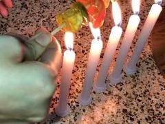 Woman Uses Candlesticks To Make Paneer Tikka In Hostel, Internet Has Mixed Reactions Woman Uses Candlesticks To Make Paneer Tikka In Hostel, Internet Has Mixed Reactions