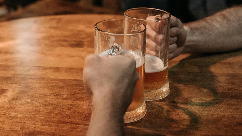 Delhi May Lower Legal Drinking Age For Beer: Check State-Wise Rules