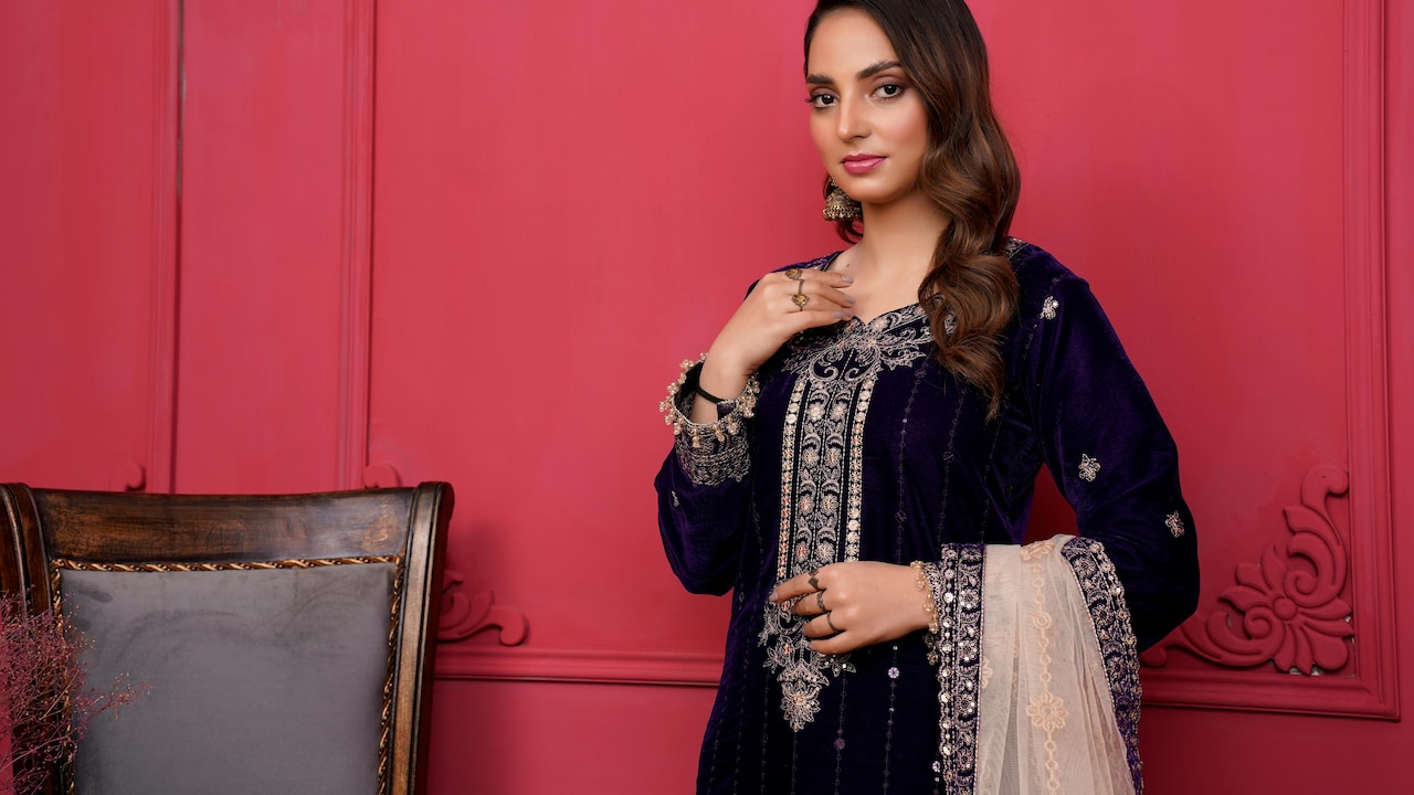 Get Navratri special ethnic wear for women to shine bright