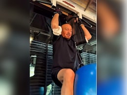 76 में भी 26 जैसी फुर्ती, आखिर ऐसा क्या खा रहे हैं राकेश रोशन! ये Video खोल देगी फिटनेस का राज 76 में भी 26 जैसी फुर्ती, आखिर ऐसा क्या खा रहे हैं राकेश रोशन! ये Video खोल देगी फिटनेस का राज