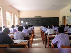 ठंड का कहर, UP के इन जिलों में फिर बढ़ाई गई छुट्टियां, अब इस तारीख तक बंद रहेंगे स्कूल