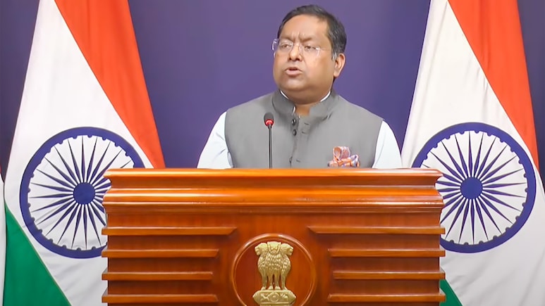 US Deported 2,790 Indians Staying Illegally: Centre US Deported 2,790 Indians Staying Illegally: Centre