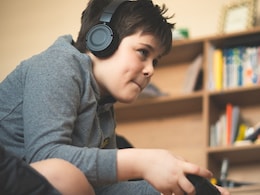 Student Death: बँकेतून 13 लाख गायब.. जाब विचारताच मुलाने आयुष्य संपवलं; हादरवणारे कारण समोर