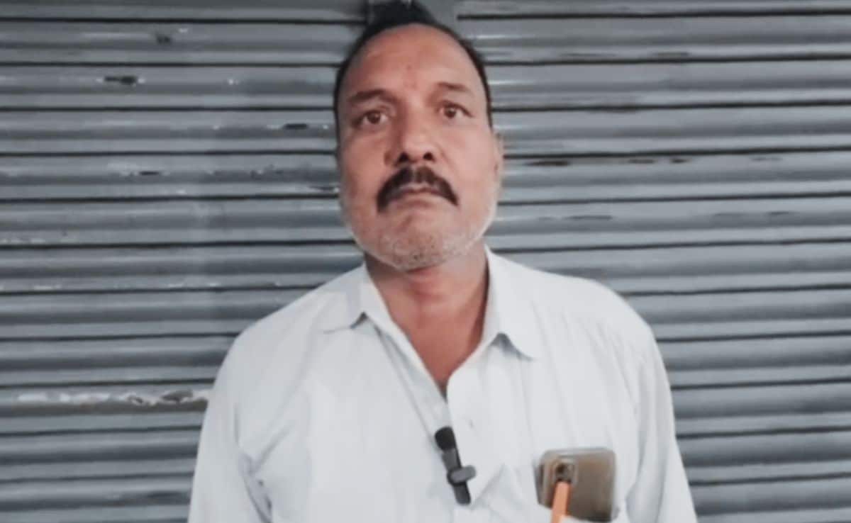 मृतक मरीज के पिता मृतक मरीज के पिता