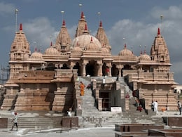 New BAPS Temple Revives Nagara-Style Architecture, Made With Jodhpur Sandstone