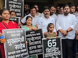 डोंबिवलीतील 65 बेकायदा इमारत प्रकरण; रहिवाशांचा पेट्रोलच्या बाटल्या घेत आत्मदहनाचा इशारा डोंबिवलीतील 65 बेकायदा इमारत प्रकरण; रहिवाशांचा पेट्रोलच्या बाटल्या घेत आत्मदहनाचा इशारा