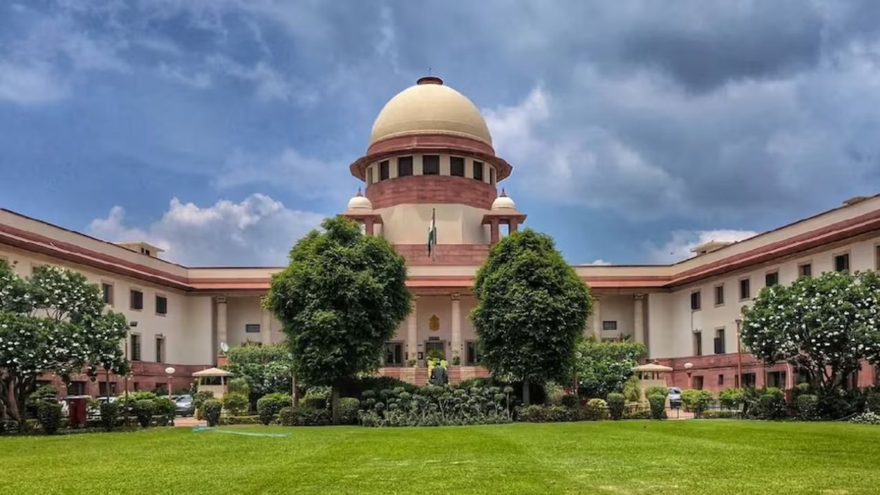 'पड़ोसी से बहस आत्महत्या के लिए उकसाना नहीं, आपसी झगड़े समाज में आम बात', सुप्रीम कोर्ट ने कहा