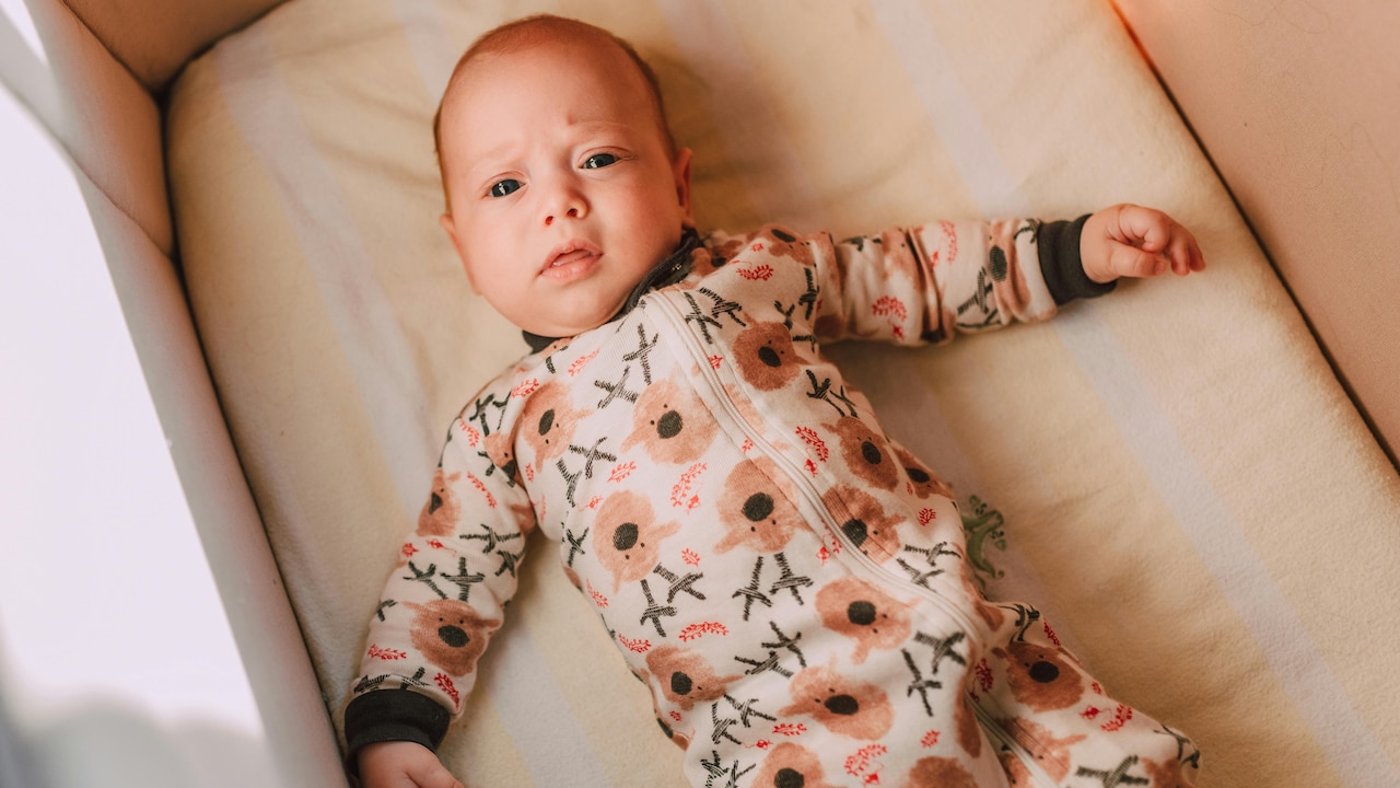Get your newborn babies comfortable clothing sets from Amazon