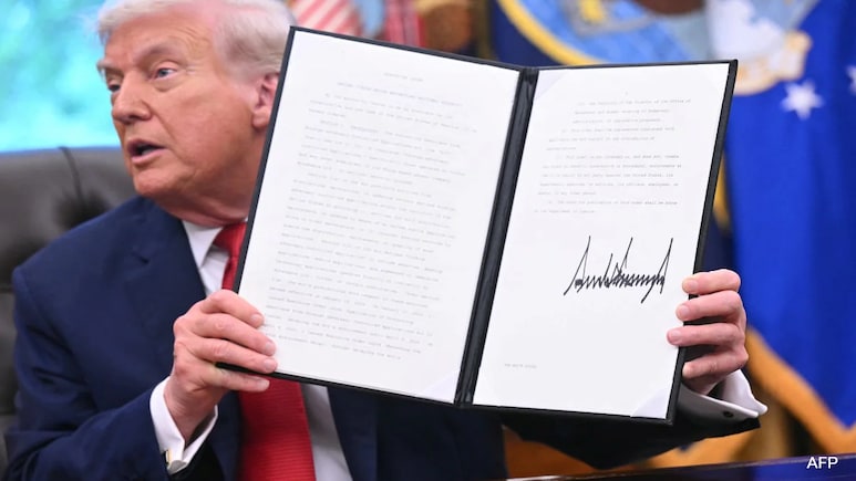 Trump Signs Order To Put TikTok Under US Ownership, Says China Agreed Trump Signs Order To Put TikTok Under US Ownership, Says China Agreed