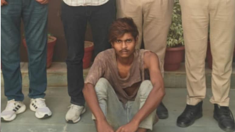 महिला पर टिप्पणी करना शख्स को पड़ा भारी... भाई ने कर दी हत्या, चाकू से वार के बाद हुई मौत