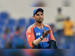 Suryakumar Yadav: पहलगाम पीड़ितों को दी थी श्रद्धांजलि, सूर्यकुमार यादव को दी गई वॉर्निंग, जुर्माना भी मुमकिन Suryakumar Yadav: पहलगाम पीड़ितों को दी थी श्रद्धांजलि, सूर्यकुमार यादव को दी गई वॉर्निंग, जुर्माना भी मुमकिन