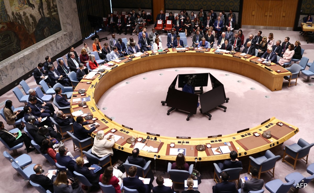 UN Security Council Rejects Russia, China's Bid To Delay Iran Nuclear Sanctions