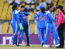 India Beat Sri Lanka By 59 Runs Under DLS Method In ICC Womens World Cup Opener