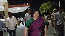 Udaipur Controversy: 6 घंटे अंधेरे दफ्तर में कैद रहीं कुलपति सुनीता मिश्रा, स्टूडेंट्स बोले- अब मामला सुलझने तक यूनिवर्सिटी मत आना