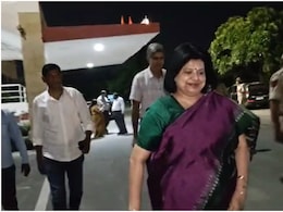 Udaipur Controversy: 6 घंटे अंधेरे दफ्तर में कैद रहीं कुलपति सुनीता मिश्रा, स्टूडेंट्स बोले- अब मामला सुलझने तक यूनिवर्सिटी मत आना Udaipur Controversy: 6 घंटे अंधेरे दफ्तर में कैद रहीं कुलपति सुनीता मिश्रा, स्टूडेंट्स बोले- अब मामला सुलझने तक यूनिवर्सिटी मत आना