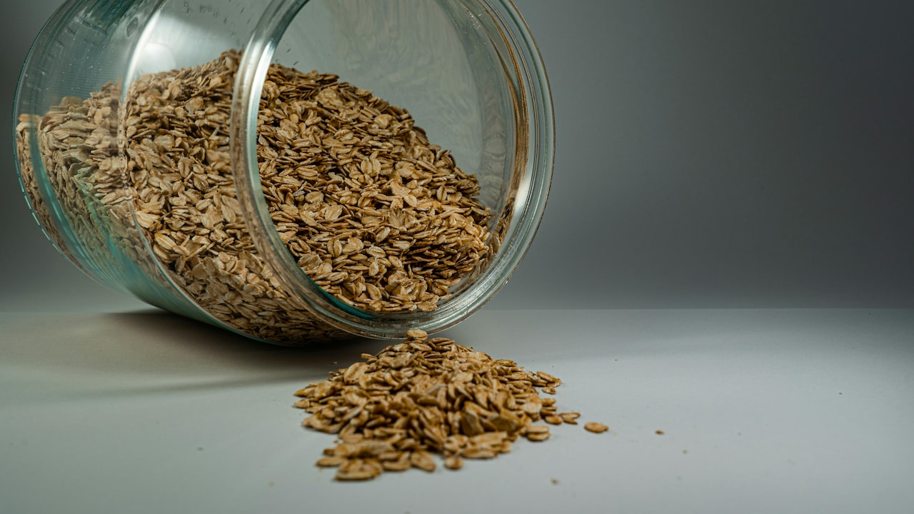 You can make granola at home using easily available ingredients