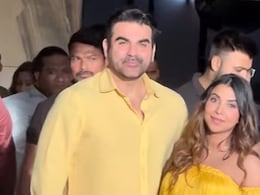 अरबाज खान की पत्नी शूरा खान के बेबी शावर में पहुंची एक्स वाइफ मलाइका अरोड़ा, 22 साल का बेटा भी हुआ शामिल अरबाज खान की पत्नी शूरा खान के बेबी शावर में पहुंची एक्स वाइफ मलाइका अरोड़ा, 22 साल का बेटा भी हुआ शामिल