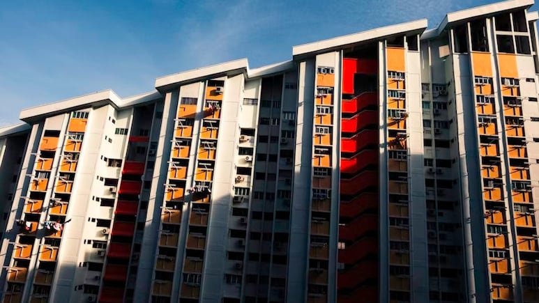 Bengaluru Techie Seeks Reddit Advice On Buying Rs 2.7 Crore 3BHK With Rs 1.8 Crore Loan Bengaluru Techie Seeks Reddit Advice On Buying Rs 2.7 Crore 3BHK With Rs 1.8 Crore Loan