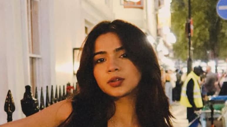 Apoorva Mukhija AKA The Rebel Kid Announces India Tour, Leaves Fans Divided: "What Is She Gonna Do"