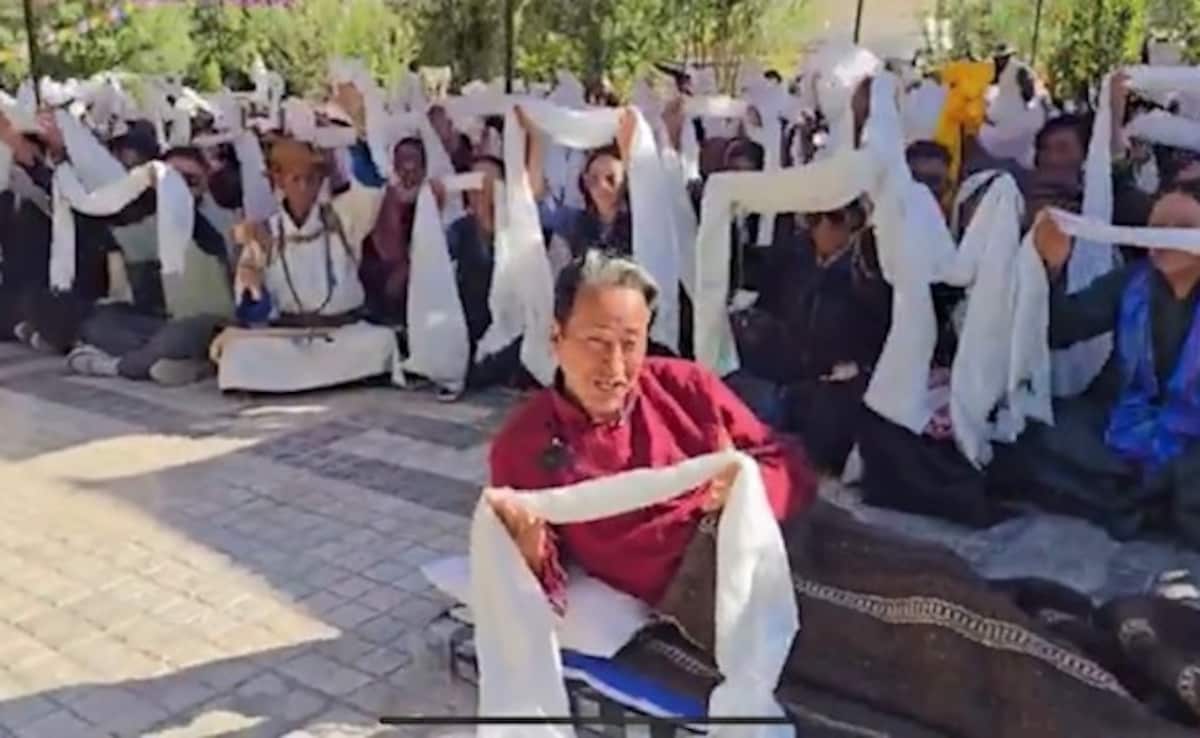 Wangchuk's Hunger Strike Enters Second Week, Demands Grow in Ladakh