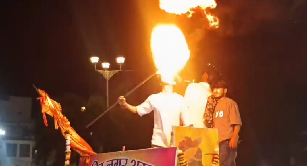 Man Blows Out Fire From Mouth. 2 Severely Burnt In Stunt Gone Wrong