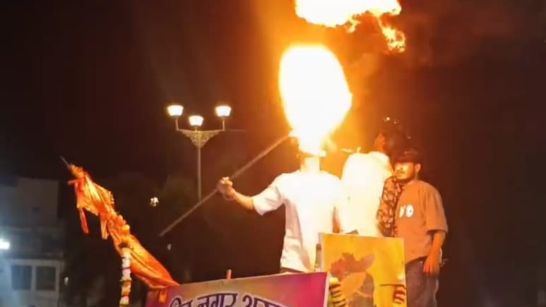 Man Blows Out Fire From Mouth. 2 Severely Burnt In Stunt Gone Wrong In Madhya Pradesh
