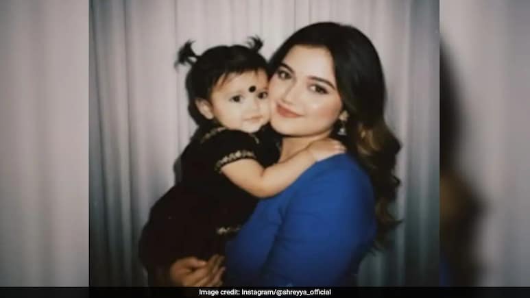 All About Gemini's 'Hug My Younger Self' Trend As It Takes Over Social Media All About Gemini's 'Hug My Younger Self' Trend As It Takes Over Social Media