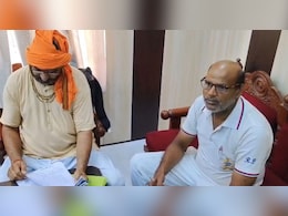 साधु बनकर रेड मारने पहुंची ACB की टीम, ASI ने पेड़ के पत्ते पर लिखकर मांगी रिश्वत; रंगे हाथ पकड़ा साधु बनकर रेड मारने पहुंची ACB की टीम, ASI ने पेड़ के पत्ते पर लिखकर मांगी रिश्वत; रंगे हाथ पकड़ा