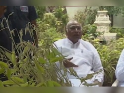 &quot;4 Acres? I Have 40&quot;: M Kharge Chides Farmer For Crop Damage Complaint