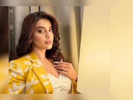भोजपुरी एक्ट्रेस अक्षरा सिंह ने 'बदन पर सितारे लपेटे हुए' गाने पर दिखाया खास अंदाज भोजपुरी एक्ट्रेस अक्षरा सिंह ने 'बदन पर सितारे लपेटे हुए' गाने पर दिखाया खास अंदाज