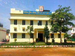 CG News: नक्सल संगठन में पहली बार इसे मिली उत्तर बस्तर की कमान, सिर पर है इतने करोड़ का इनाम CG News: नक्सल संगठन में पहली बार इसे मिली उत्तर बस्तर की कमान, सिर पर है इतने करोड़ का इनाम