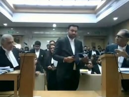Sunjay Kapur : 'माझ्यावर ओरडू नका...'  30,000 कोटींसाठी करिश्मा आणि प्रियाच्या वकिलांची कोर्टात जुगलबंदी,Video Sunjay Kapur : 'माझ्यावर ओरडू नका...'  30,000 कोटींसाठी करिश्मा आणि प्रियाच्या वकिलांची कोर्टात जुगलबंदी,Video