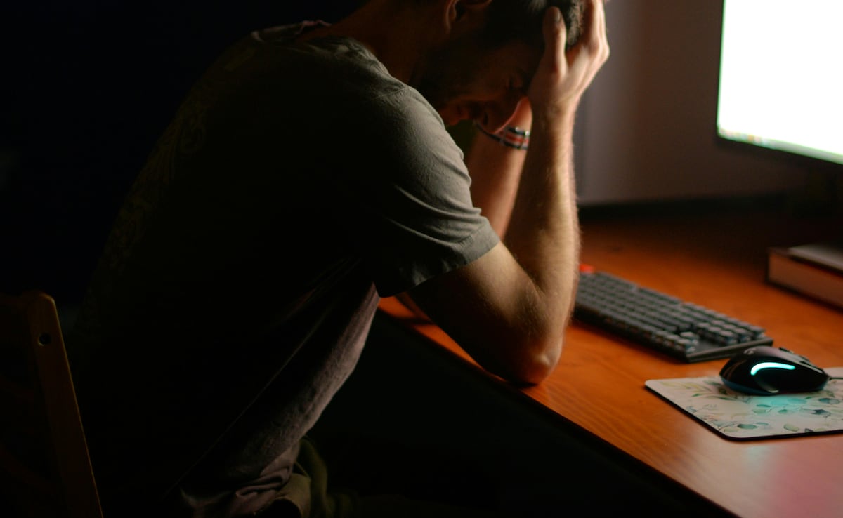 Techie Loses Job At 35, Shares 'Scary' Reality: 'No Savings, Two Kids'