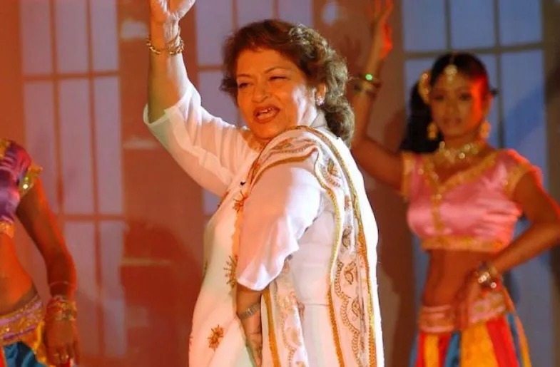 सरोज खान से जब इस टॉप एक्ट्रेस ने की थी बदतमीजी, भड़कीं कोरियोग्राफर ने छोड़ दी थी फिल्म, बोलीं- उसने मुझे...
