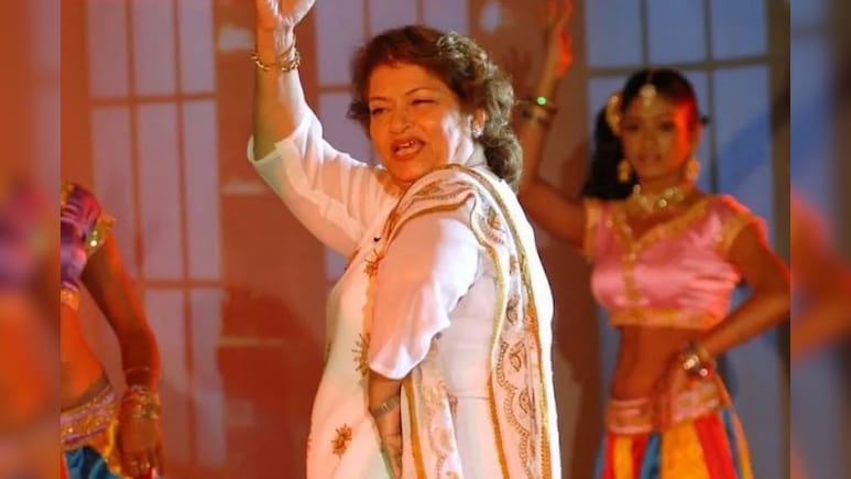 सरोज खान से जब इस टॉप एक्ट्रेस ने की थी बदतमीजी, भड़कीं कोरियोग्राफर ने छोड़ दी थी फिल्म, बोलीं- उसने मुझे...