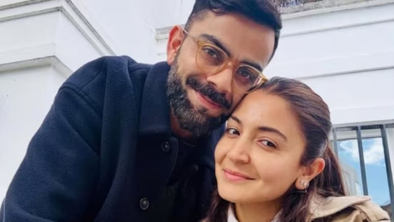 विराट कोहली ने शेयर की अनुष्का शर्मा के साथ रोमांटिक फोटो, लिखी ये बात 